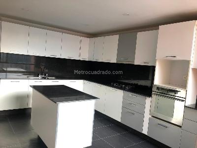 Apartamento de 3 alcobas en venta en Colina Campestre, Bogotá, 182 m² · foto 13 de 20