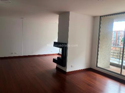 Apartamento de 3 alcobas en venta en Colina Campestre, Bogotá, 135 m² · foto 2 de 17