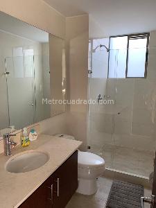 Apartamento de 3 alcobas en venta en Colina Campestre, Bogotá, 137 m² · foto 12 de 16