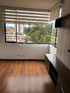 Apartamento de 3 alcobas en venta en Colina Campestre Alejandria, Bogotá, 145 m² · foto 3 de 15