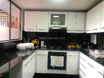 Apartamento de 3 alcobas en venta en Colina Campestre, Bogotá, 173 m² · foto 9 de 20