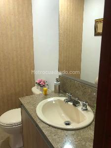 Apartamento de 3 alcobas en venta en Colina Campestre, Bogotá, 173 m² · foto 11 de 20