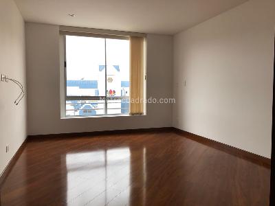 Apartamento de 3 alcobas en venta en Colina Campestre, Bogotá, 155 m² · foto 5 de 19