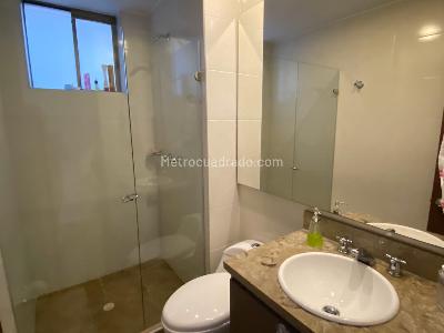 Apartamento de 3 alcobas en venta en Colina Gratamira, Bogotá, 116 m² · foto 18 de 20