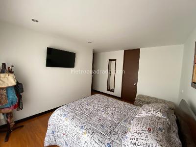 Apartamento de 3 alcobas en venta en Colina Gratamira, Bogotá, 116 m² · foto 10 de 20