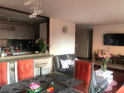 Apartamento de 3 alcobas en venta en Colina Campestre, Bogotá, 132 m² · foto 2 de 18