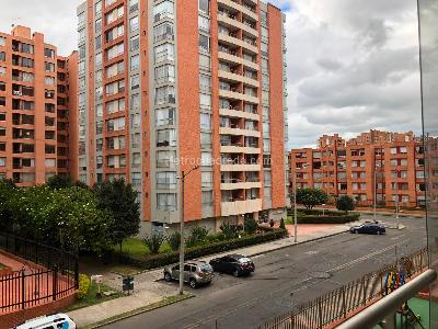 Apartamento de 3 alcobas en venta en Colina Campestre, Bogotá, 120 m² · foto 4 de 19