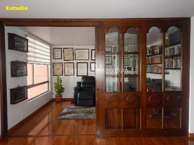 Apartamento de 3 alcobas en venta en Colina Gratamira, Bogotá, 200 m² · foto 10 de 20