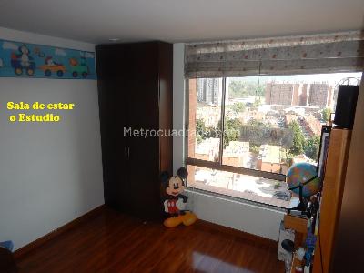 Apartamento de 3 alcobas en venta en Colina Gratamira, Bogotá, 200 m² · foto 15 de 20