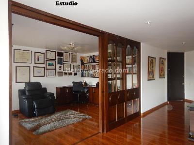 Apartamento de 3 alcobas en venta en Colina Gratamira, Bogotá, 200 m² · foto 4 de 20