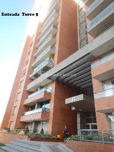 Apartamento de 3 alcobas en venta en Colina Gratamira, Bogotá, 200 m² · foto 8 de 20