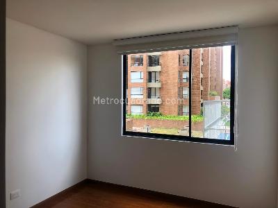 Apartamento de 3 alcobas en venta en Mazuren Colina, Bogotá, 117 m² · foto 13 de 20