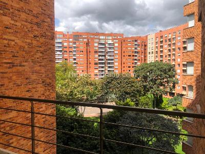 Apartamento de 3 alcobas en venta en Colina Campestre, Bogotá, 142 m² · foto 4 de 16