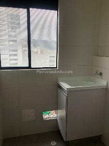 Apartamento de 1 alcoba en venta en Mazuren Colina, Bogotá, 59 m² · foto 11 de 19