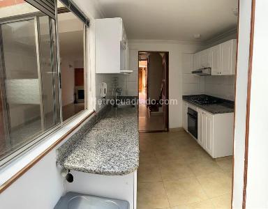 Casa de 3 alcobas en venta en Colina Mazuren, Bogotá, 170 m² · foto 4 de 20