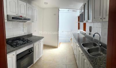 Casa de 3 alcobas en venta en Colina Mazuren, Bogotá, 170 m² · foto 2 de 20