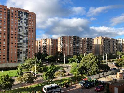 Apartamento en venta en Mazuren, Bogotá · foto 2 de 19