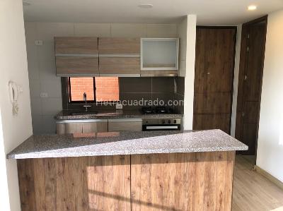 Apartamento en venta en Mazuren, Bogotá · foto 7 de 19