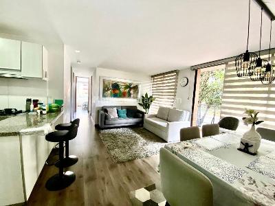 Apartamento de 3 alcobas en venta en Colina Campestre, Bogotá, 76 m² · foto 2 de 20