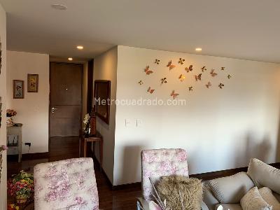 Apartamento de 3 alcobas en venta en Colina Campestre, Bogotá, 137 m² · foto 3 de 19