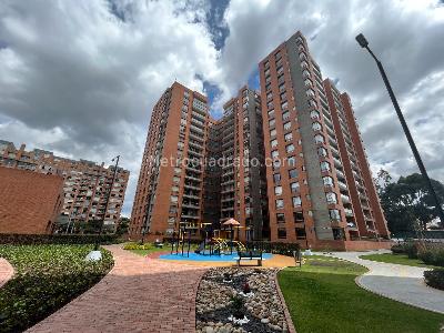 Apartamento de 3 alcobas en venta en Colina Campestre, Bogotá, 162 m² · foto 3 de 19