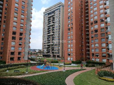 Apartamento de 3 alcobas en venta en Colina Campestre, Bogotá, 136 m² · foto 2 de 20