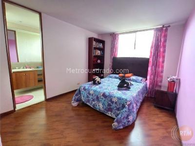 Apartamento de 3 alcobas en venta en Colina Campestre, Bogotá, 173 m² · foto 7 de 19