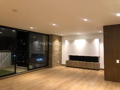 Apartamento de 3 alcobas en venta en Colina Campestre, Bogotá, 199 m² · foto 8 de 20
