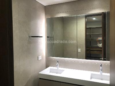 Apartamento de 3 alcobas en venta en Colina Campestre, Bogotá, 199 m² · foto 12 de 20