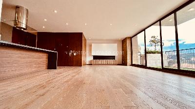 Apartamento de 3 alcobas en venta en Colina Campestre, Bogotá, 199 m² · foto 3 de 20