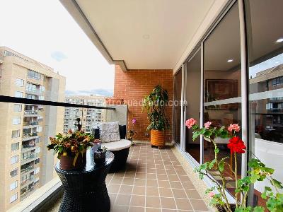 Apartamento de 3 alcobas en venta en Alejandria, Bogotá, 134 m² · foto 4 de 13