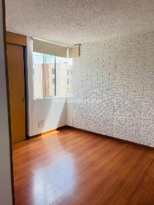 Apartamento de 3 alcobas en venta en La Colina Mazuren, Bogotá, 73 m² · foto 3 de 9