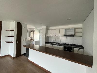 Apartamento de 3 alcobas en venta en Mazuren Colina, Bogotá, 96 m² · foto 2 de 20