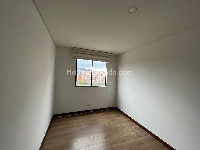 Apartamento de 3 alcobas en venta en Mazuren Colina, Bogotá, 96 m² · foto 12 de 20