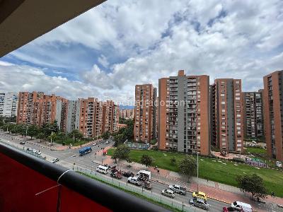 Apartamento de 3 alcobas en venta en Mazuren Colina, Bogotá, 96 m² · foto 3 de 20