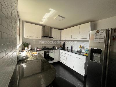 Apartamento de 3 alcobas en venta en Colina Campestre, Bogotá, 173 m² · foto 16 de 20