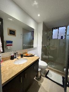 Apartamento de 3 alcobas en venta en Mazuren Colina, Bogotá, 134 m² · foto 17 de 19