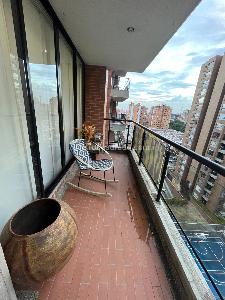 Apartamento de 3 alcobas en venta en Mazuren Colina, Bogotá, 134 m² · foto 2 de 19