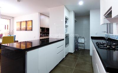 Apartamento de 3 alcobas en venta en Alejandria, Bogotá, 147 m² · foto 2 de 20