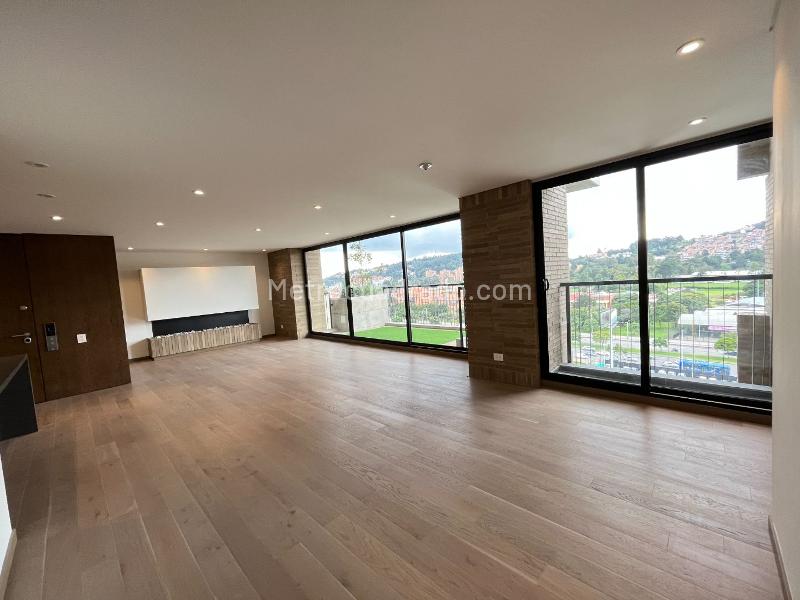 Piso – Bogotá, Localidad Suba - Más