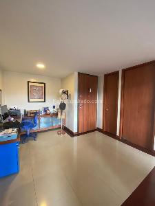 Apartamento de 3 alcobas en venta en Colina Campestre, Bogotá, 120 m² · foto 2 de 20