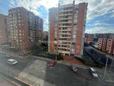 Apartamento de 3 alcobas en venta en Colna Campestre, Bogotá, 120 m² · foto 8 de 20