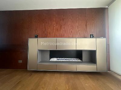 Apartamento de 3 alcobas en venta en Colina Campestre, Bogotá, 135 m² · foto 2 de 20