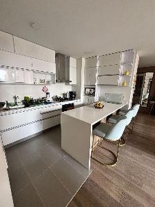 Apartamento de 3 alcobas en venta en Alejandria, Bogotá, 126 m² · foto 2 de 20