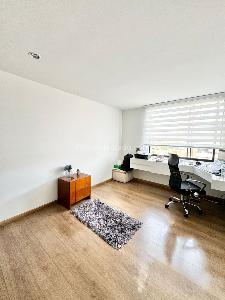 Apartamento de 3 alcobas en venta en Colina Mazuren, Bogotá, 134 m² · foto 10 de 16