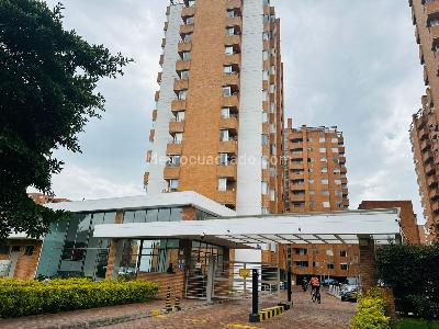 Apartamento de 3 alcobas en venta en Mazuren Colina, Bogotá, 90 m² · foto 3 de 18