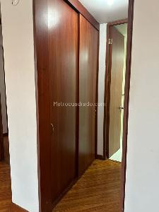 Apartamento de 3 alcobas en venta en Mazuren Colina, Bogotá, 90 m² · foto 9 de 18