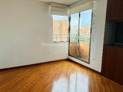 Apartamento de 3 alcobas en venta en Mazuren Colina, Bogotá, 90 m² · foto 10 de 18