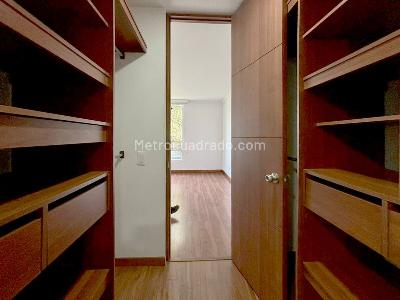Apartamento de 3 alcobas en venta en Colina Campestre Iii, Bogotá, 123 m² · foto 16 de 20