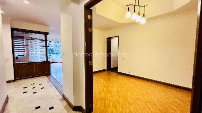 Apartamento de 3 alcobas en venta en Cerros De Sotileza, Bogotá, 140 m² · foto 3 de 20